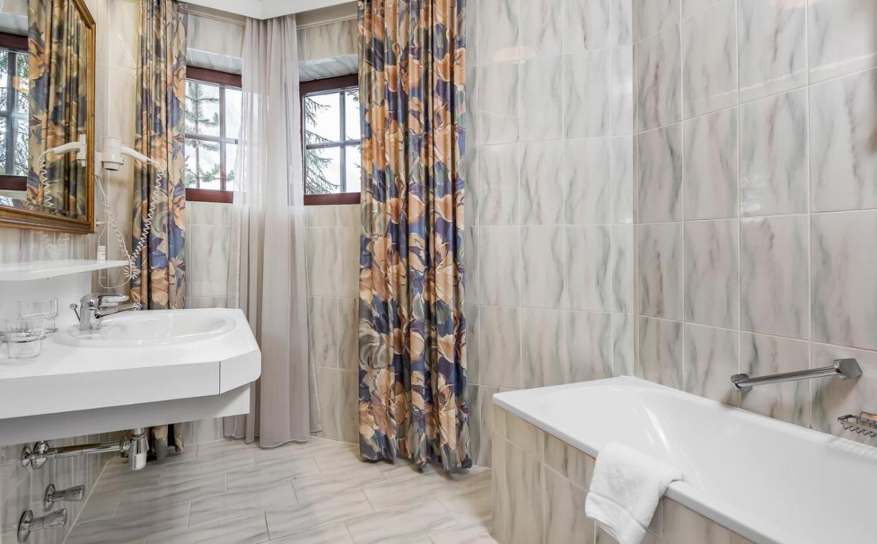 Pension Sylvia By Skinetworks Ischgl Bagian luar foto